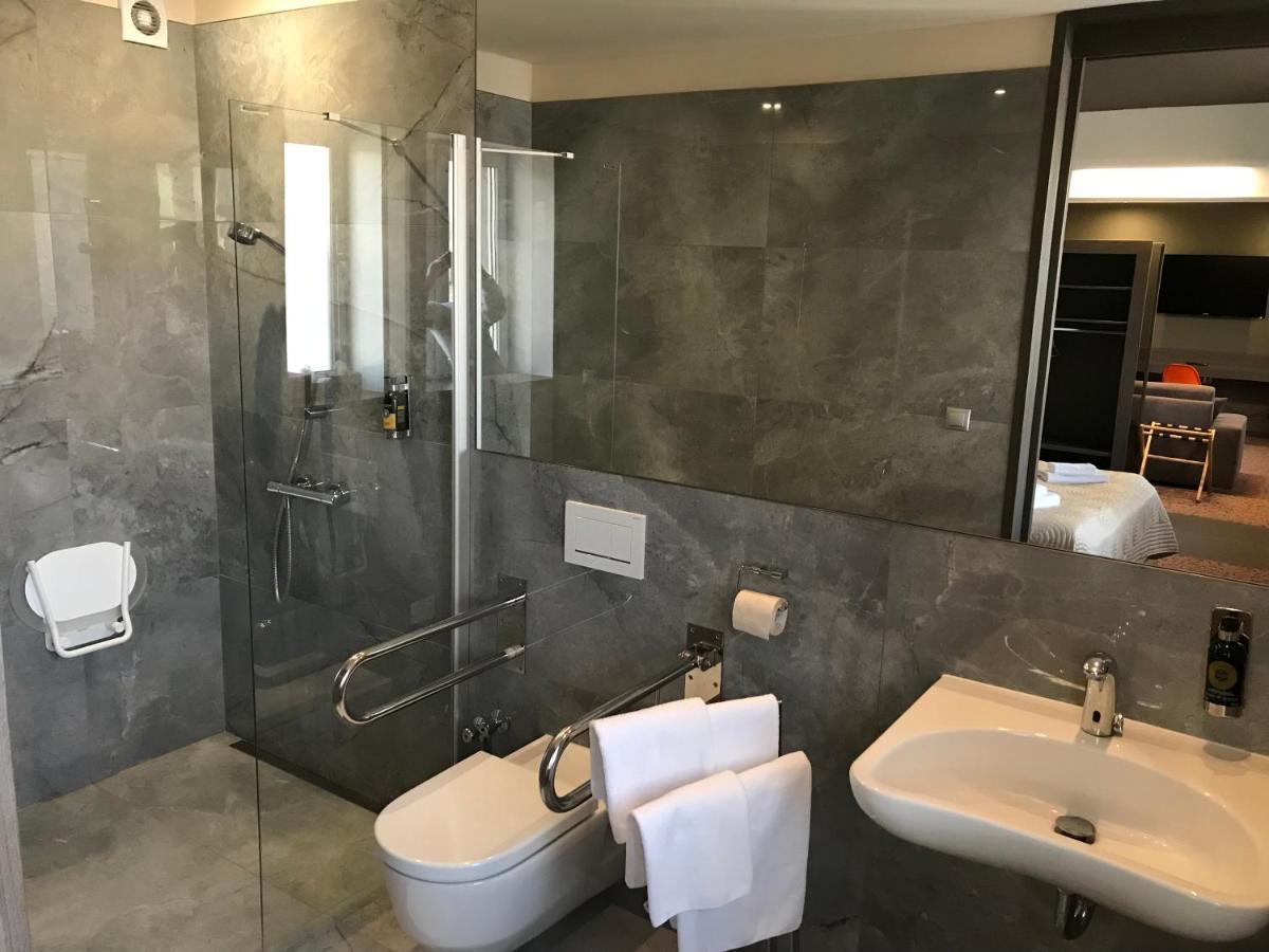 Kongres Hotel Roca Кошице Экстерьер фото