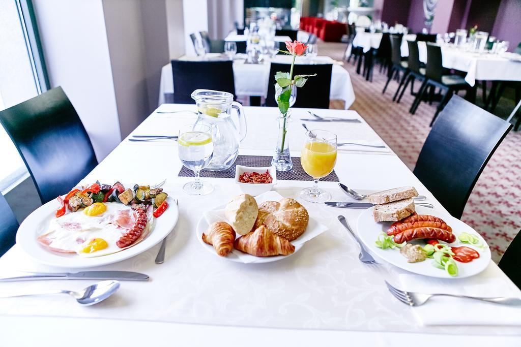 Kongres Hotel Roca Кошице Экстерьер фото