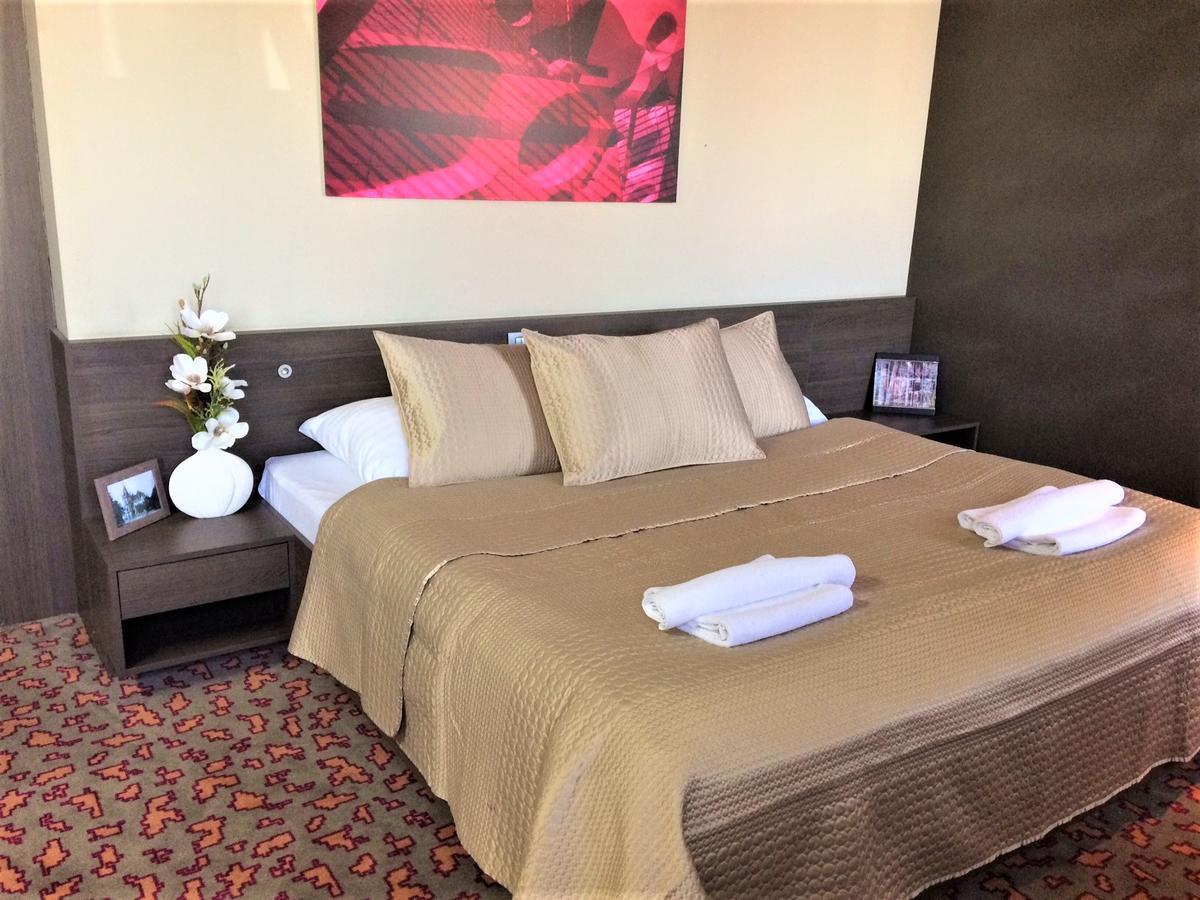 Kongres Hotel Roca Кошице Экстерьер фото
