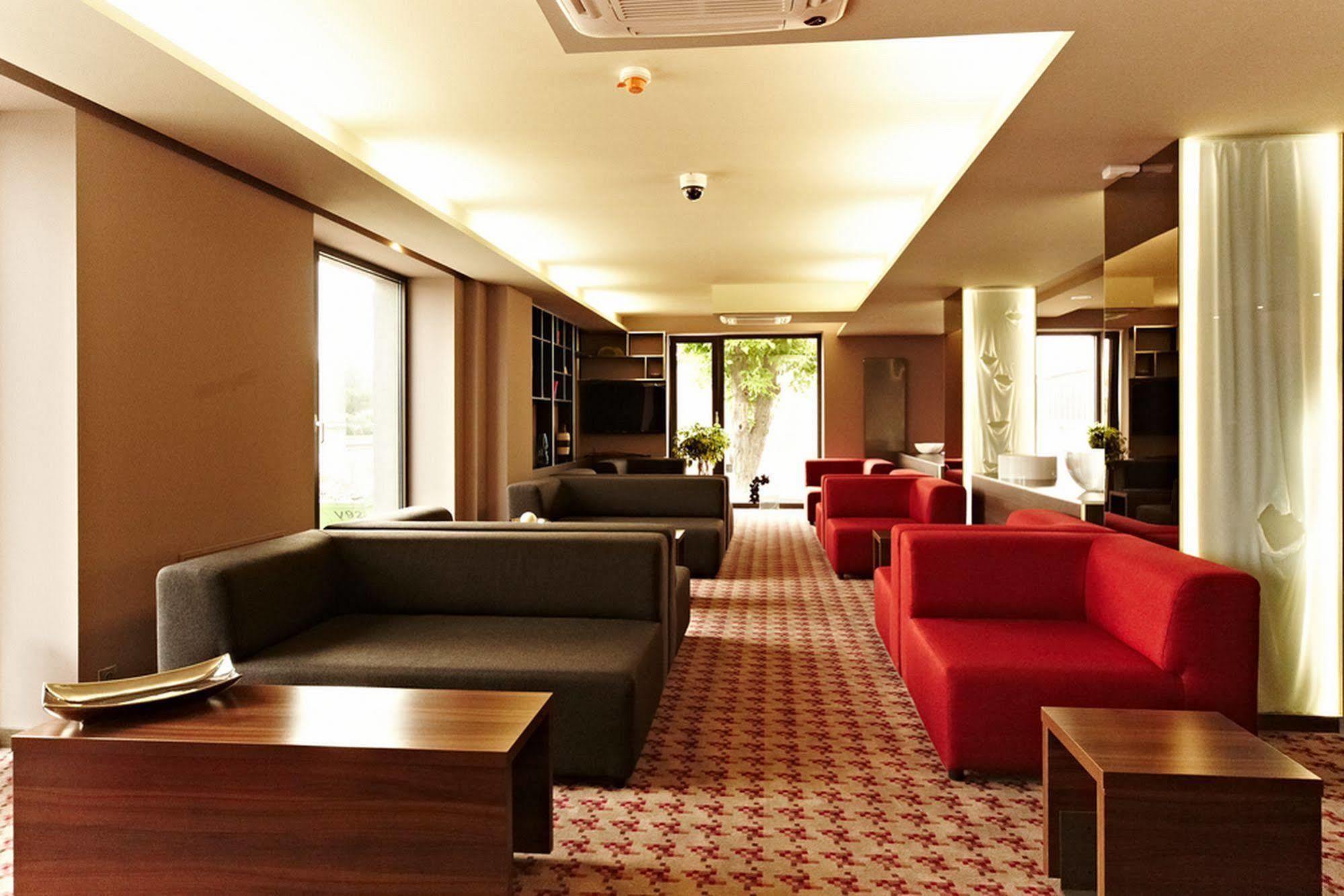 Kongres Hotel Roca Кошице Экстерьер фото