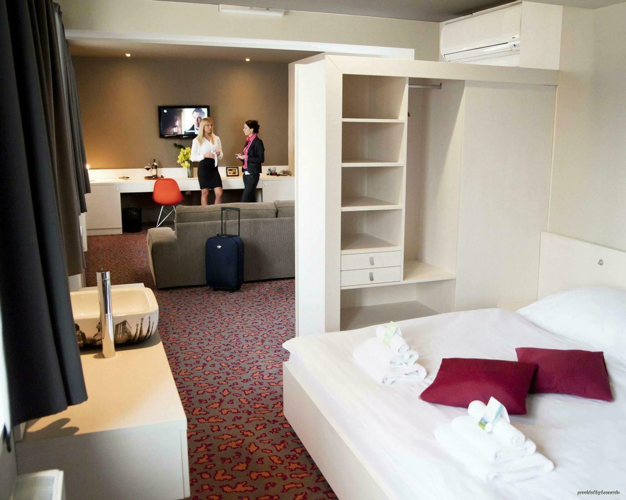 Kongres Hotel Roca Кошице Экстерьер фото